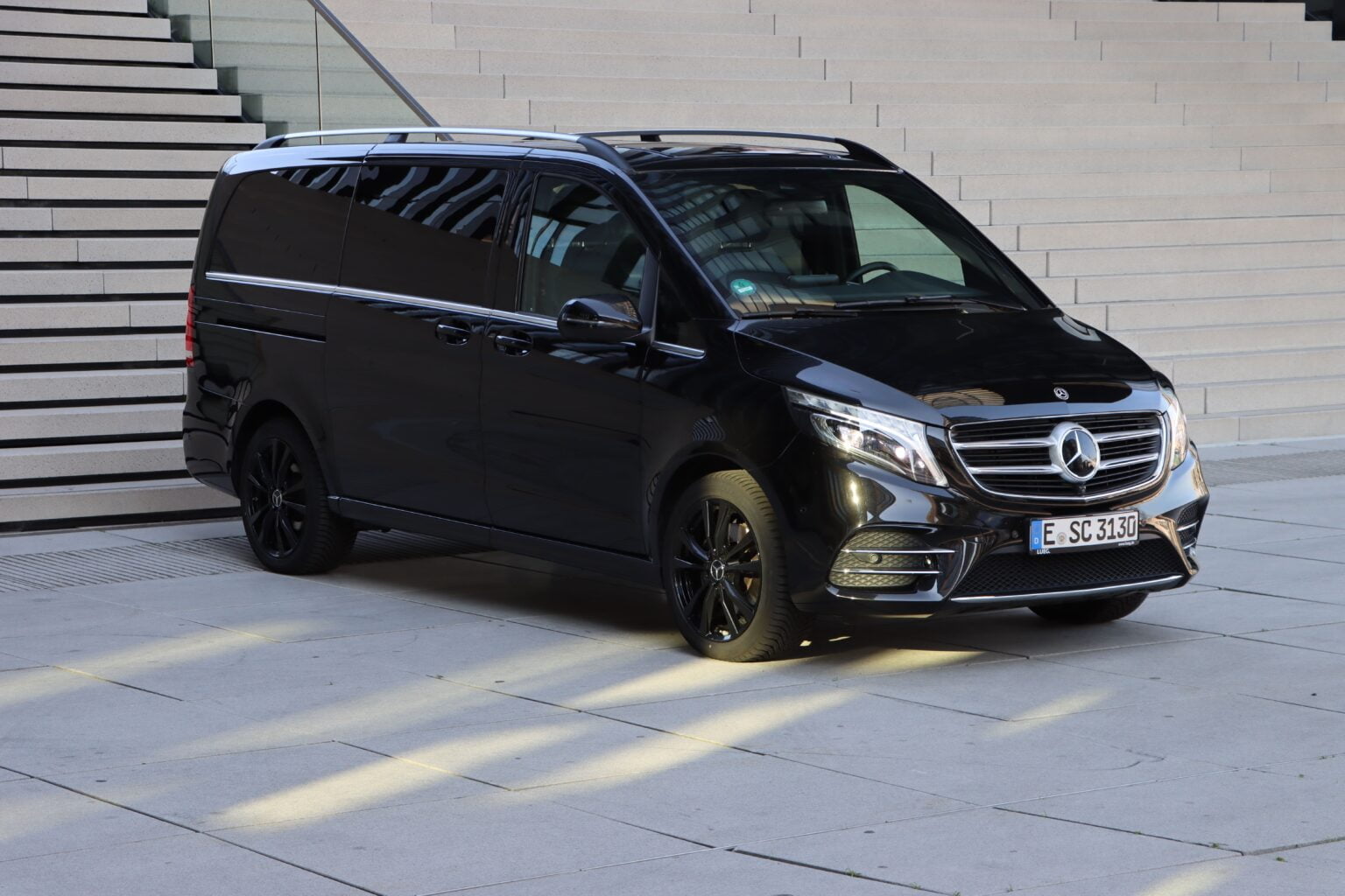 Mercedes Benz V-Class | Schneider Chauffeurservice